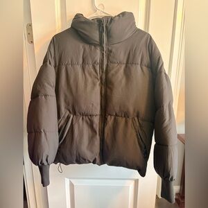 Elegant Black Puffer Jacket for Women